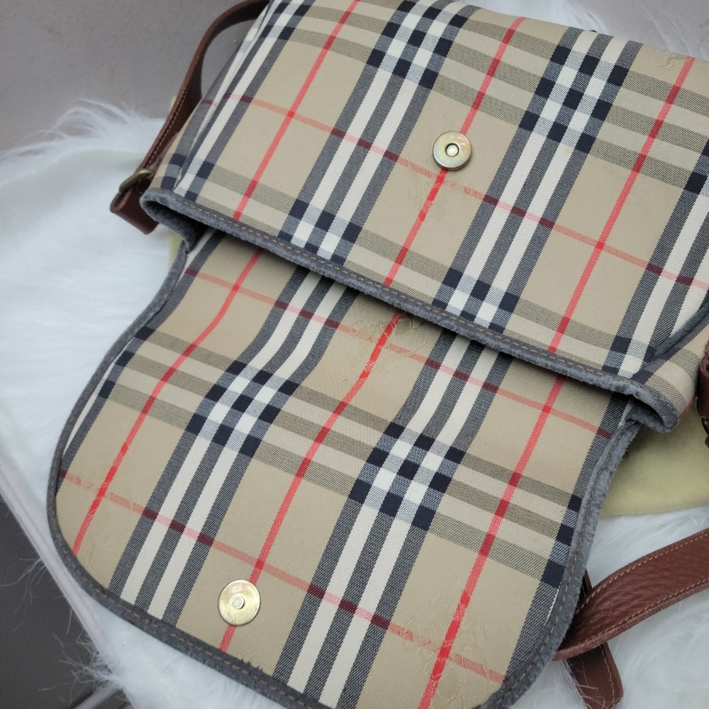 100% Authentic vintage Burberrys nova check crossbody bag - Picture 12 of 16